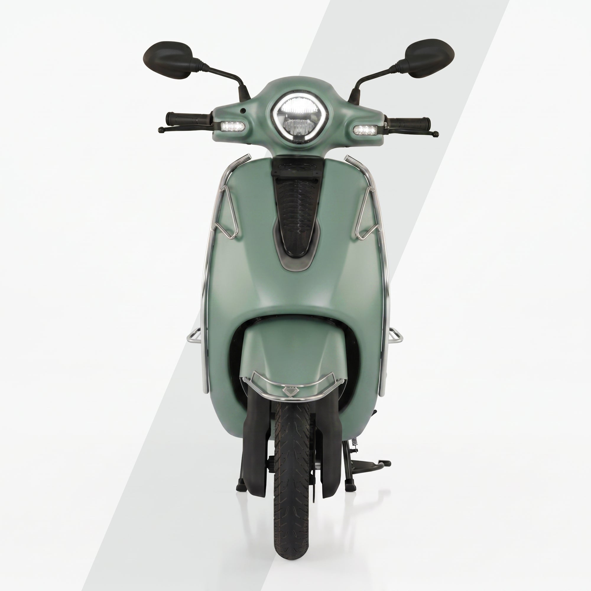 Chetak C2501 Front Mud Guard Bumper